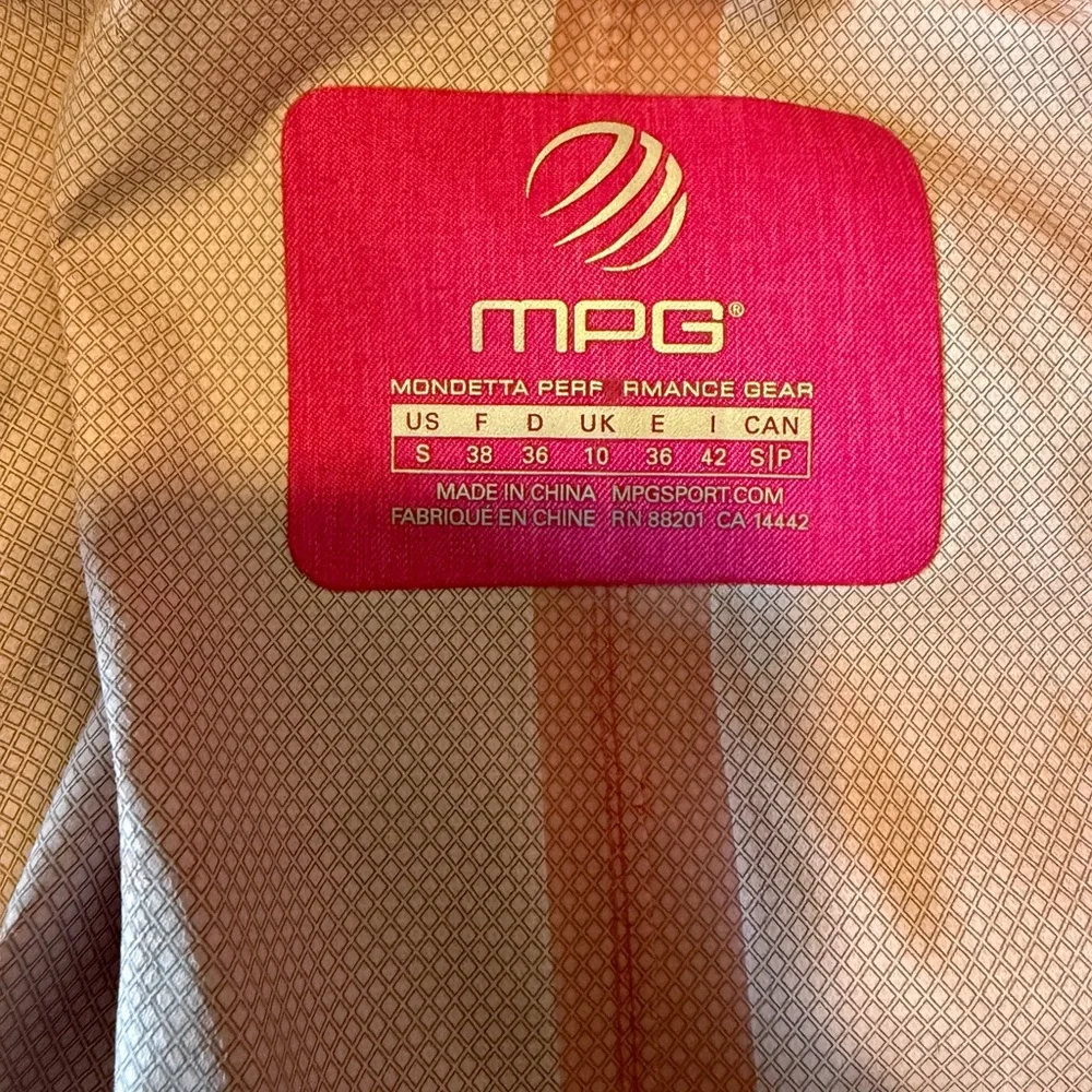 MPG Mondetta Performance Long Hooded Rain Jacket Hot Pink Small